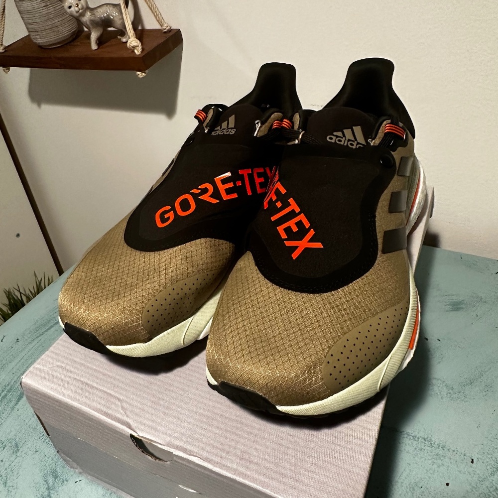ADIDAS SOLAR GLIDE 5 GORE-TEX RUNNING SHOES
